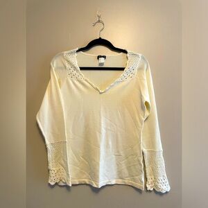 Women’s Venus sweater, Size L